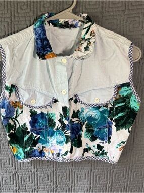 Symbol 2000 Blouse Women’s Medium Floral Crop Collared White Vintage Sleeveless